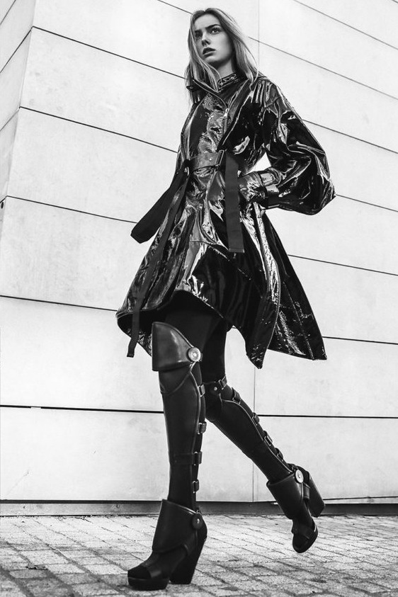 Edm&eacute;e — Model & Hostess in Roma photo 4