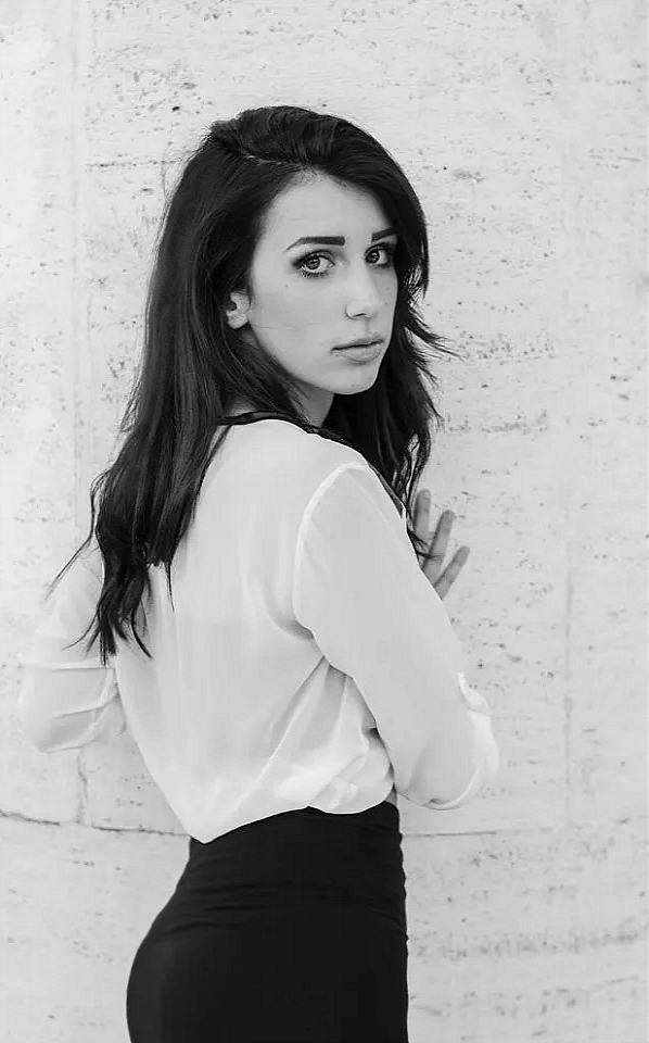 Claudia — Model & Hostess in Roma photo 4