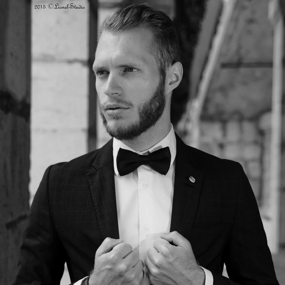 Julien — Model & Host in Toulon photo 1