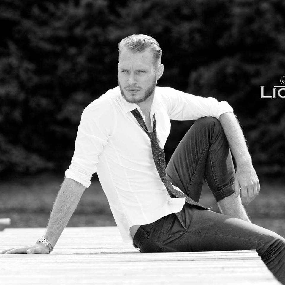 Julien — Model & Host in Toulon photo 5