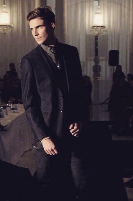 Samuel — Model & Host in Nice photo 1