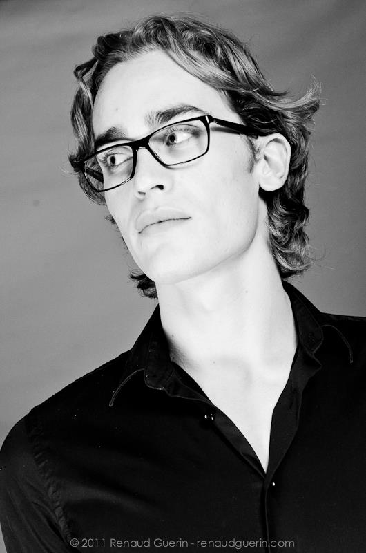 Hecquefeuille  — Model & Host in Nice photo 2