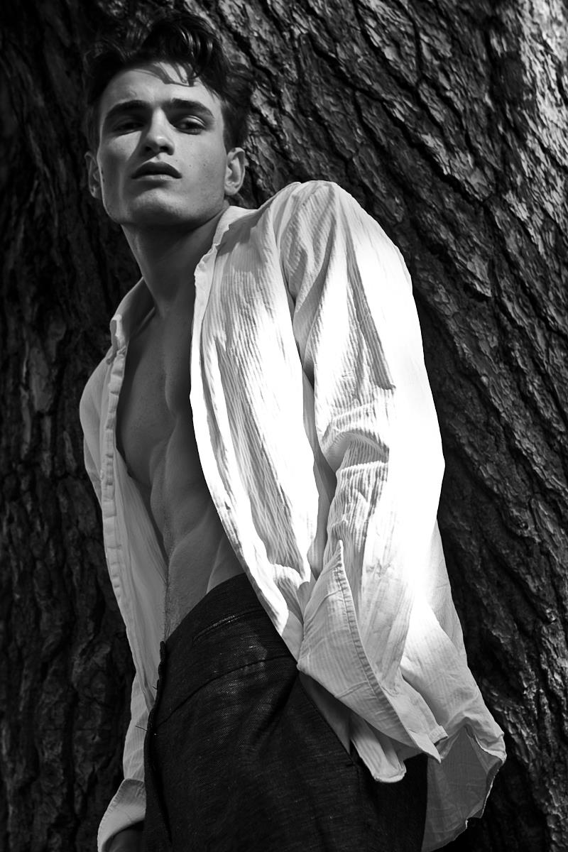 Daniele — Model & Host in Roma photo 2