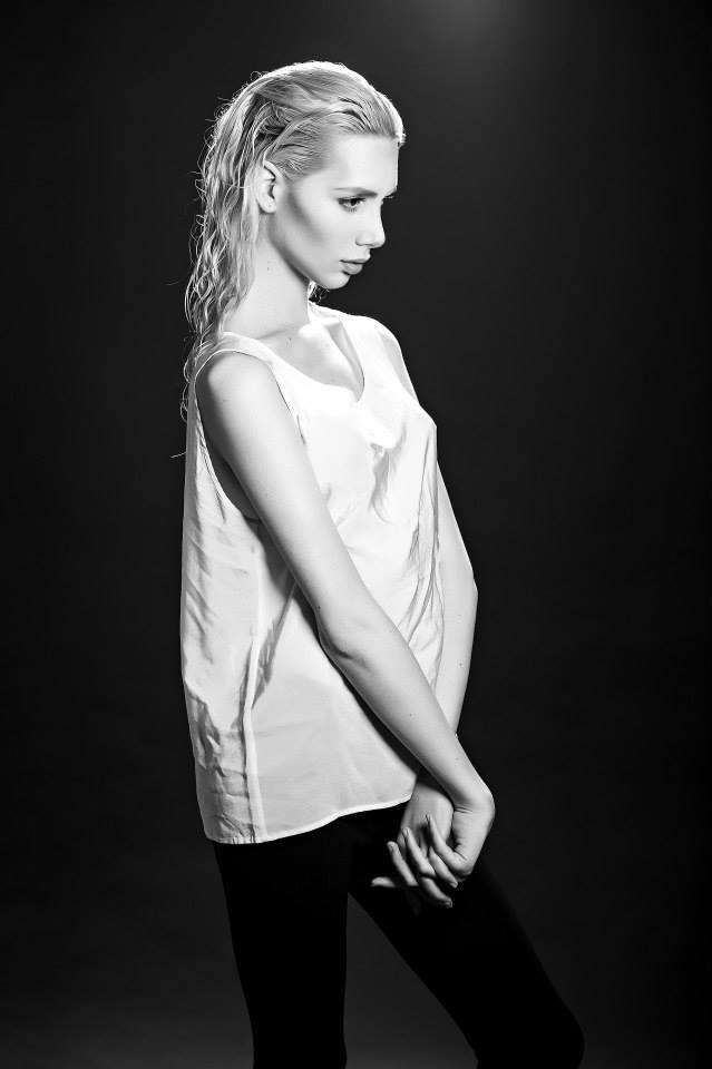 Lauren  — Model & Hostess in Milano photo 8