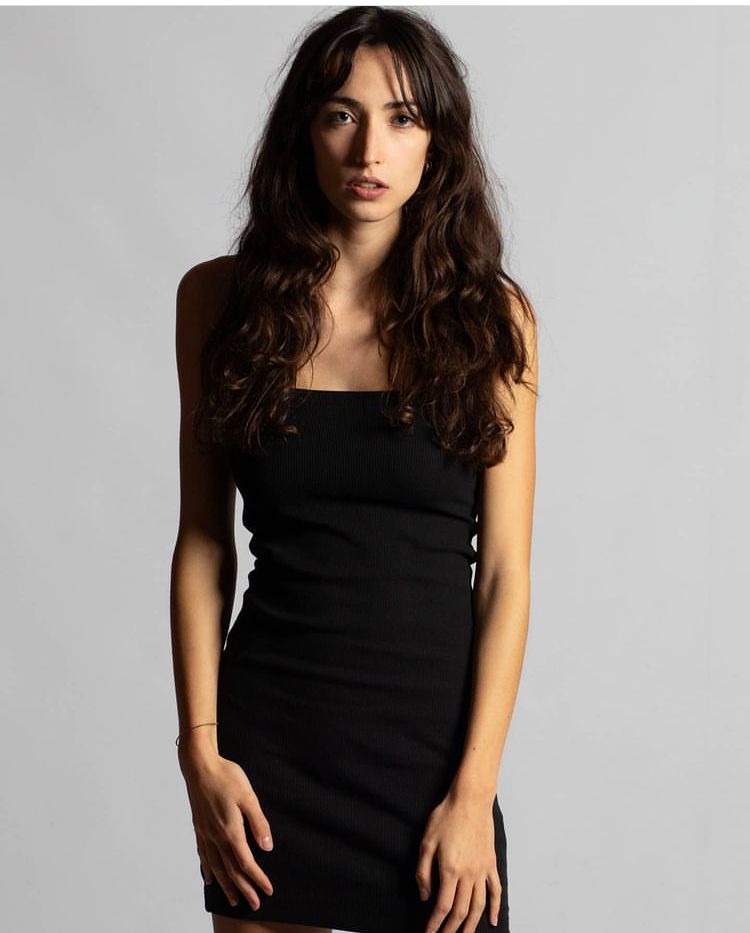 Giulia — Model & Hostess in Paris photo 9