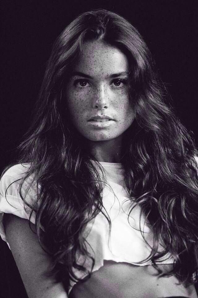 Martina photo 32 | Eye On Model
