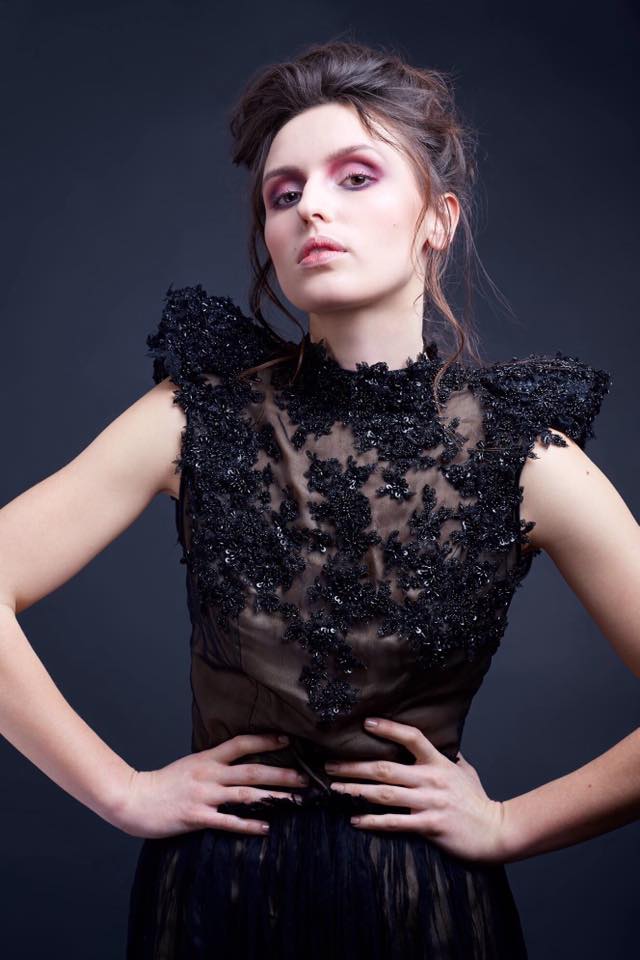 Yasmin — Model & Hostess in Paris photo 8