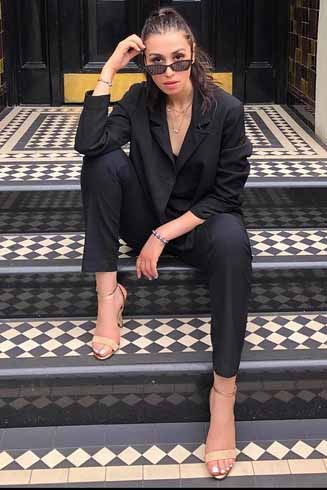Yasmine — Model & Hostess in Paris photo 9