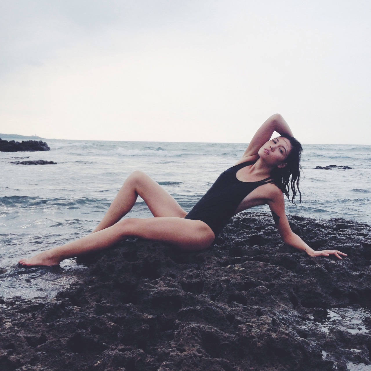 Ali&eacute;nor — Model & Hostess in Paris photo 8