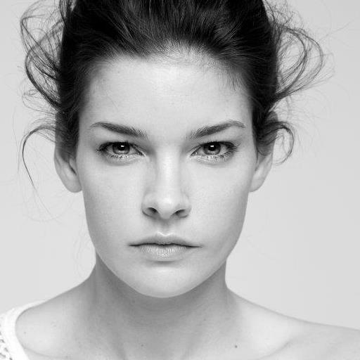 Camille — Model & Hostess in Paris photo 8