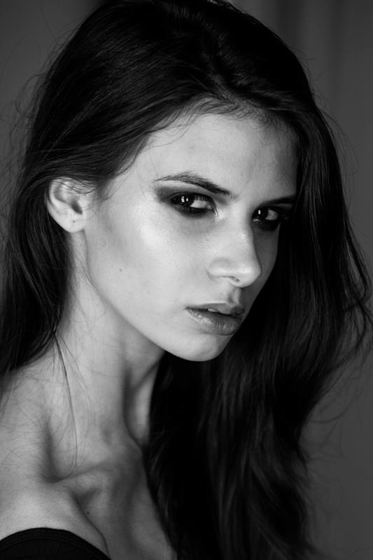 Ioana — Model & Hostess in Bucuresti photo 5