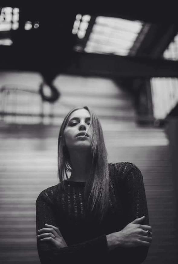 Seda — Model & Hostess in Paris photo 1