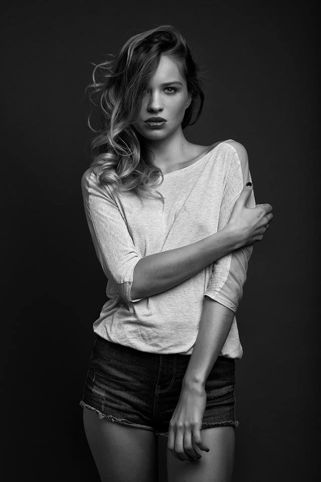 Solene — Model & Hostess in Paris photo 15
