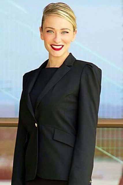 Alexis — Model & Hostess in Cannes photo 2