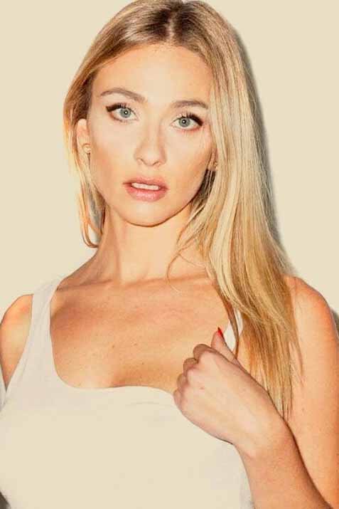 Alexis — Model & Hostess in Cannes photo 4