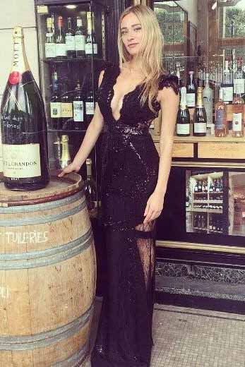 Alexis — Model & Hostess in Cannes photo 5