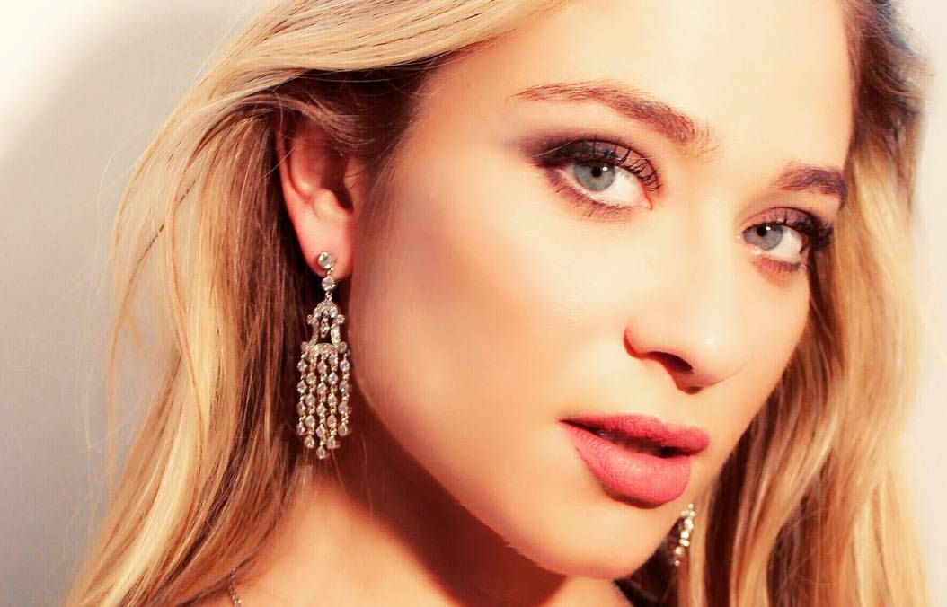 Alexis — Model & Hostess in Cannes photo 7