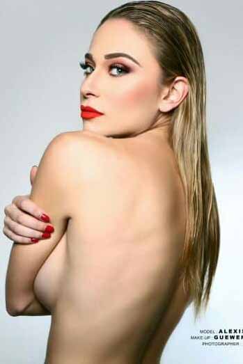 Alexis — Model & Hostess in Cannes photo 9