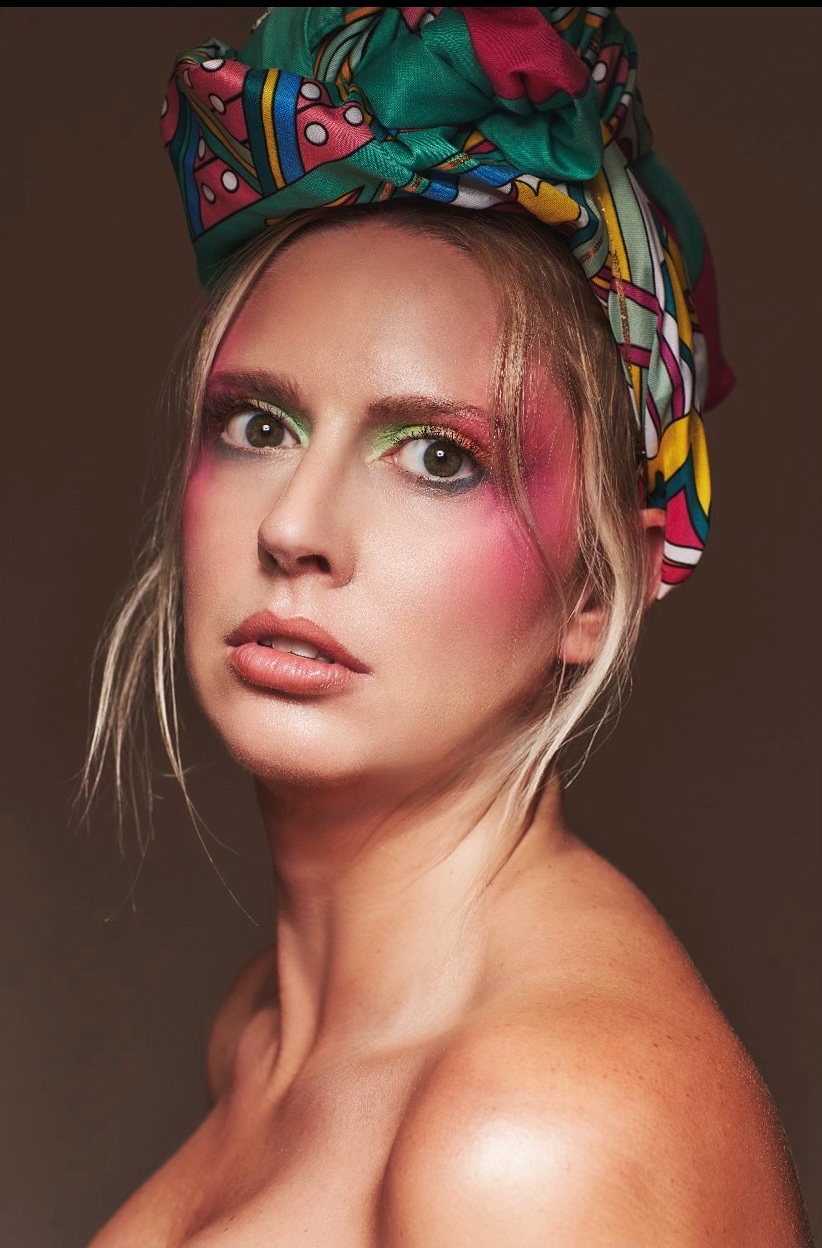 Nina — Model & Hostess in Marseille photo 21