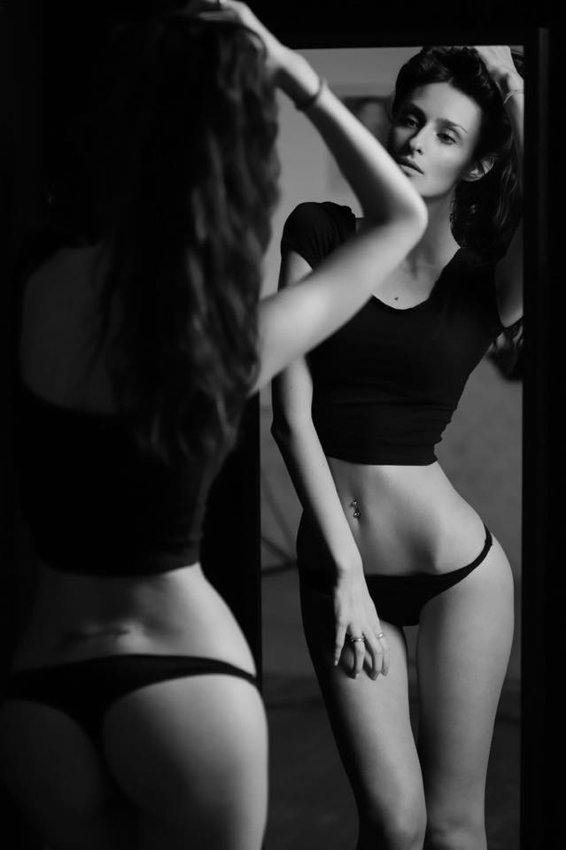 Elisa — Model & Hostess in Pavia photo 12