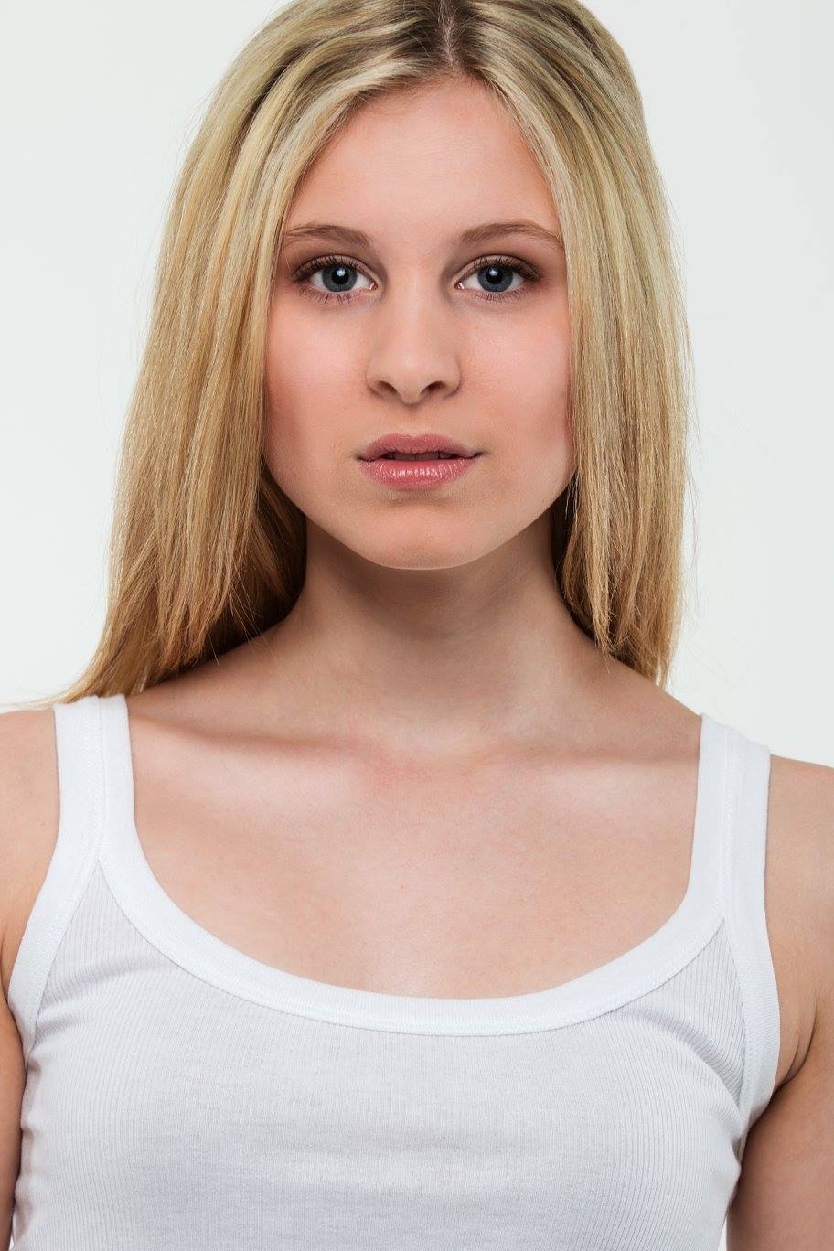 Victoria — Model & Hostess in Salzburg photo 8