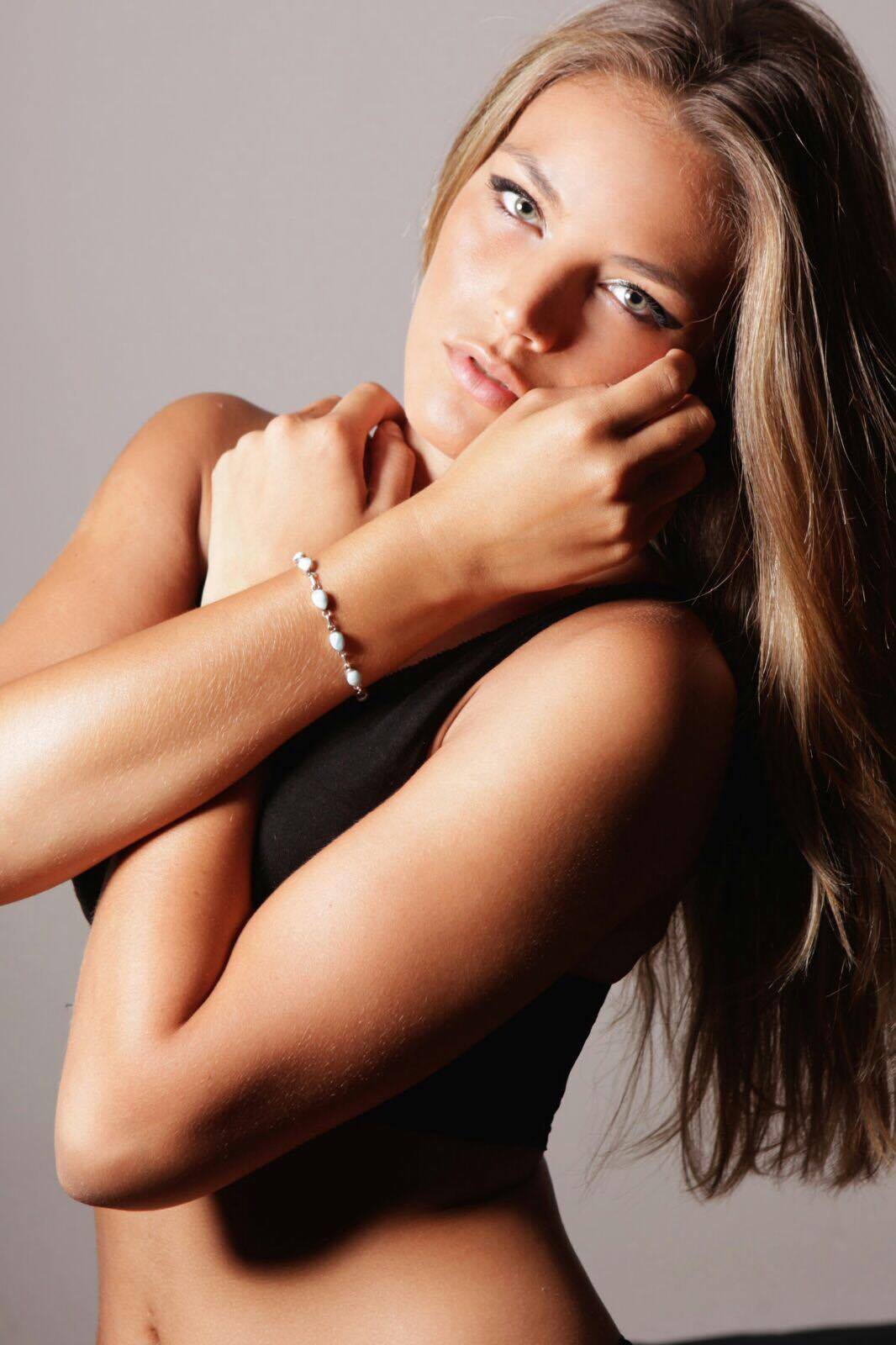 Ariadna — Model & Hostess in Tarragona photo 8