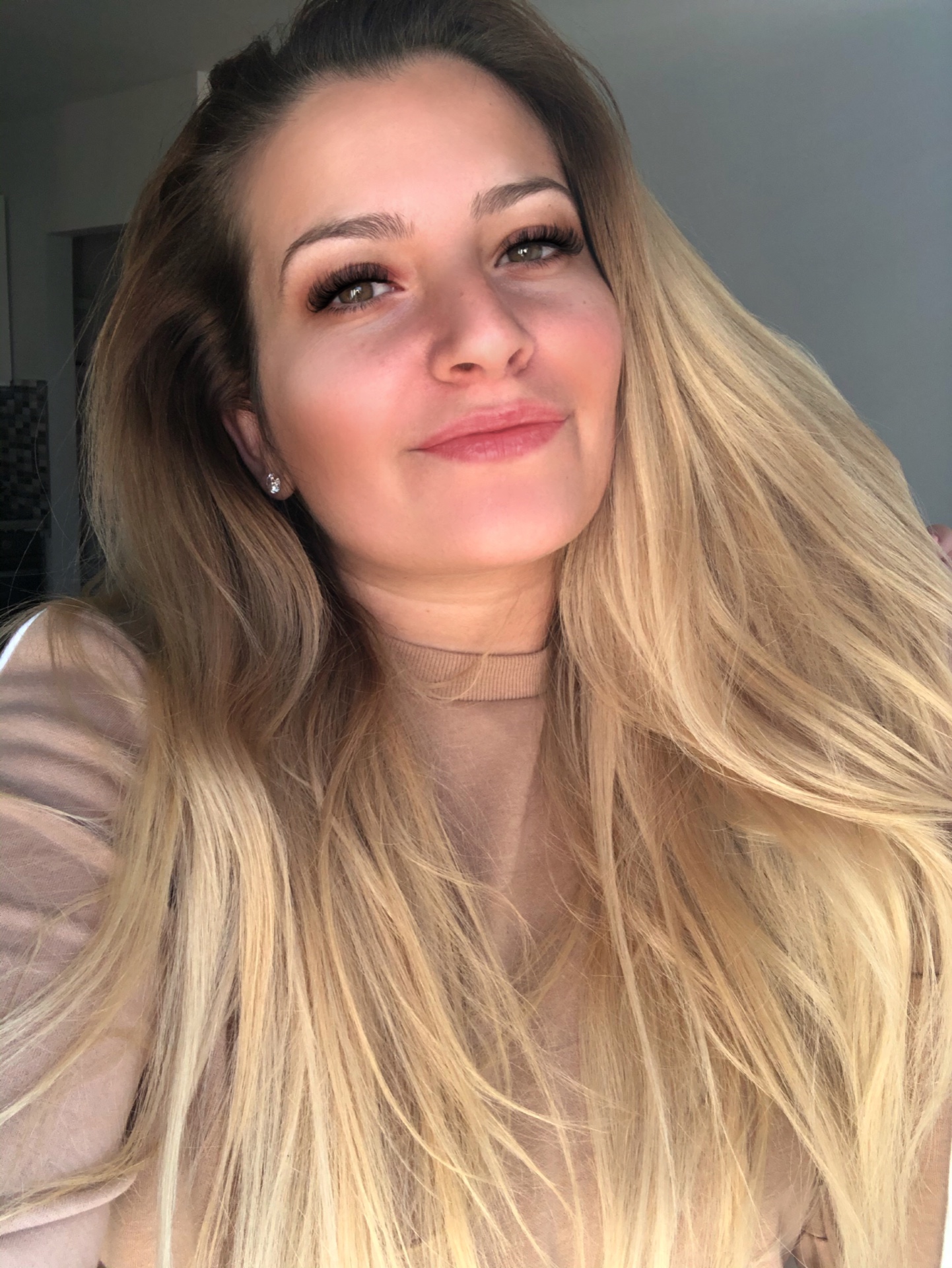 Lia — Model & Hostess in Budapest photo 4