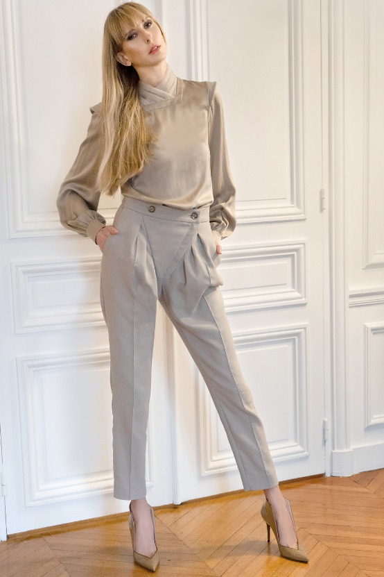 Yulia — Model & Hostess in Paris photo 2