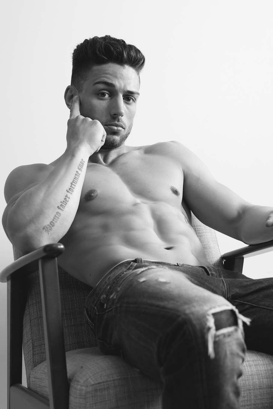 Leonardo — Model & Host in Verona photo 5