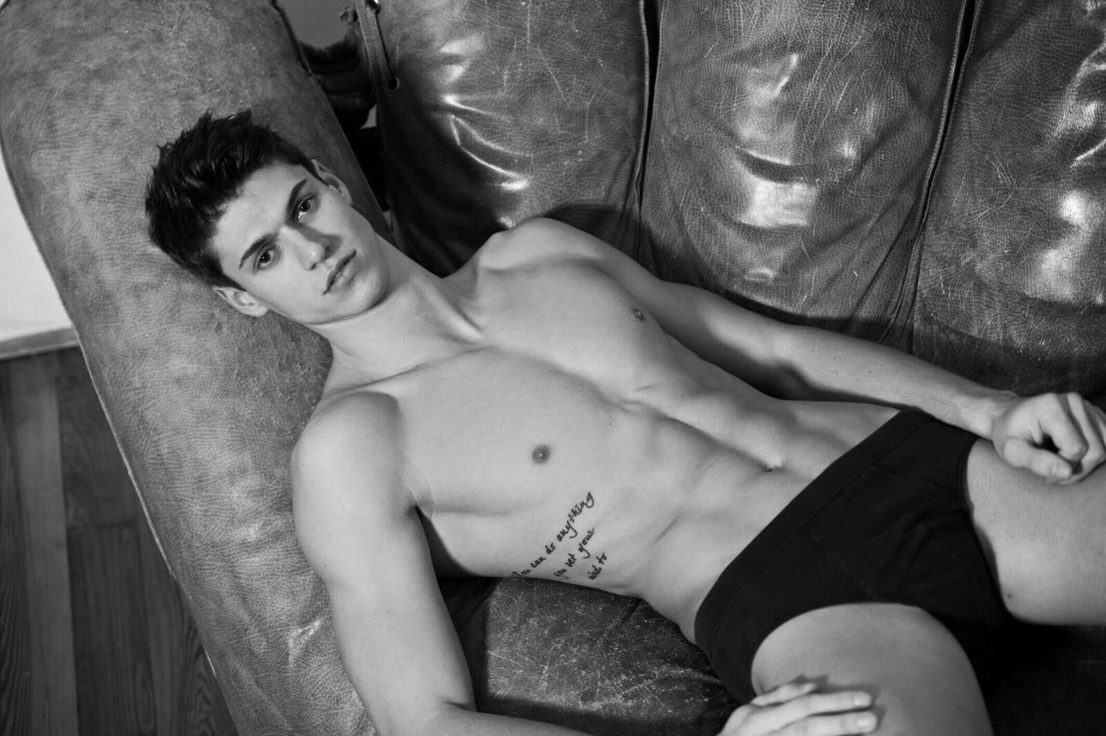 Luca — Model & Host in Tolmezzo photo 6