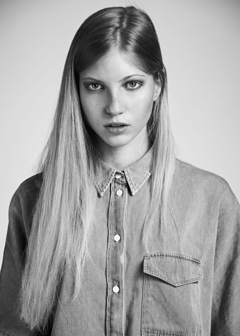 Beatrice — Model & Hostess in Milano photo 11