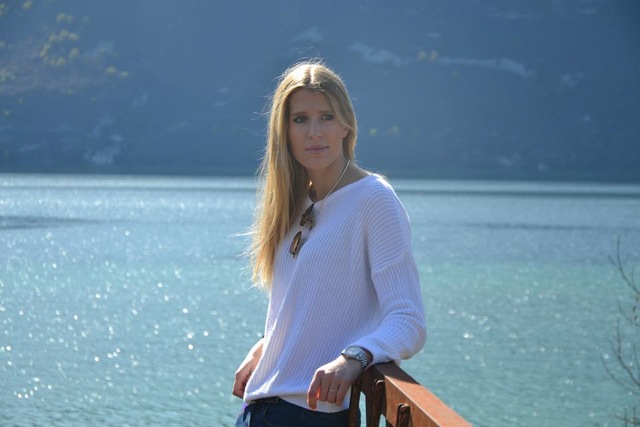 Bia — Model & Hostess in Geneva photo 5