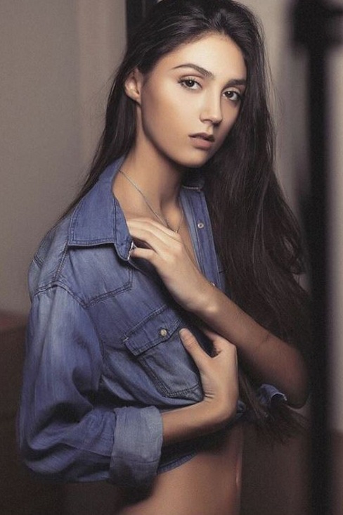 Alessia  — Model & Hostess in Milano photo 2