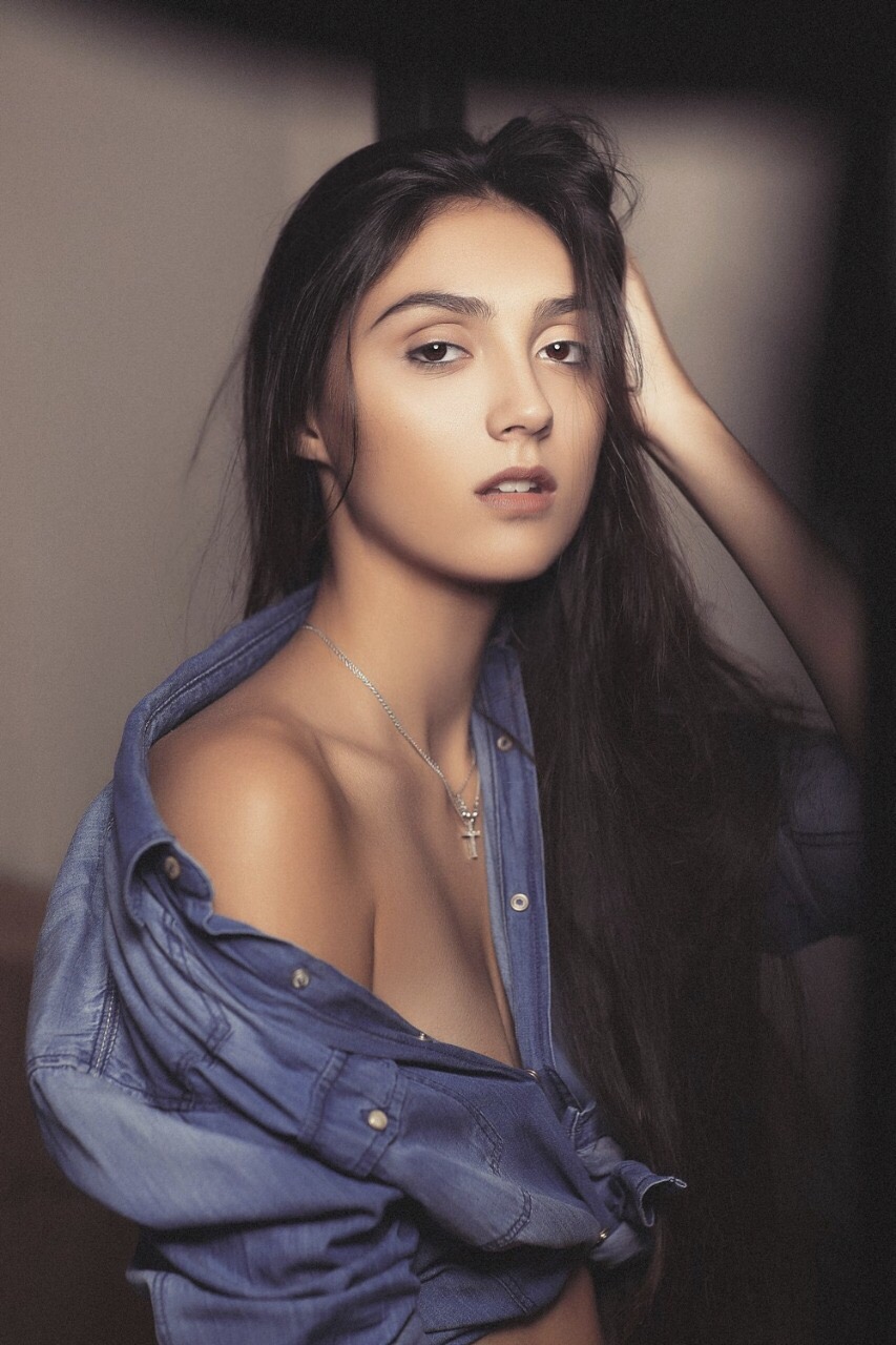 Alessia  — Model & Hostess in Milano photo 3