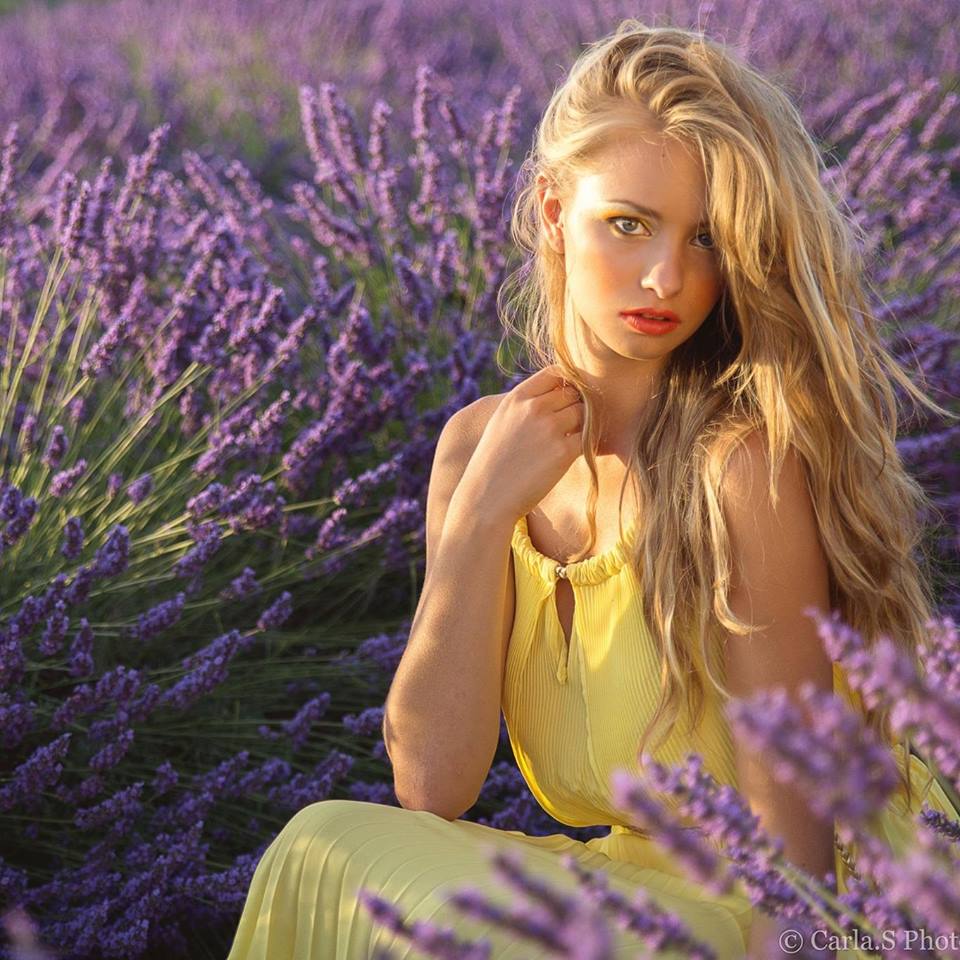 Eva — Model & Hostess in Annecy photo 5