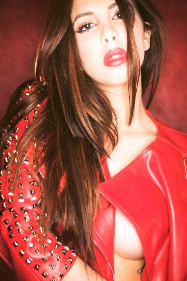 Livia — Model & Hostess in Milano photo 3