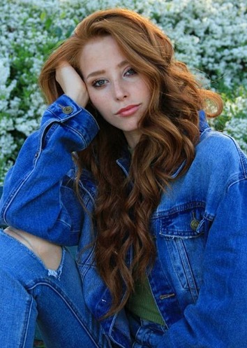VALENTINA — Model in Milano | Eye On Model