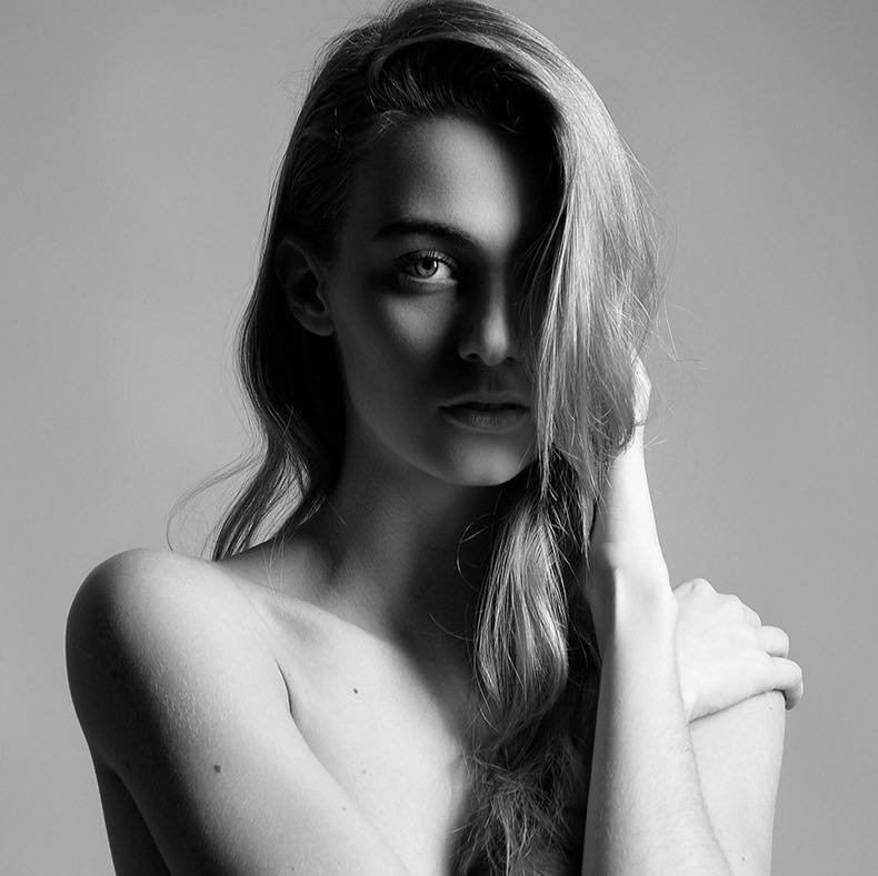 Caterina — Model & Hostess in Rome photo 1