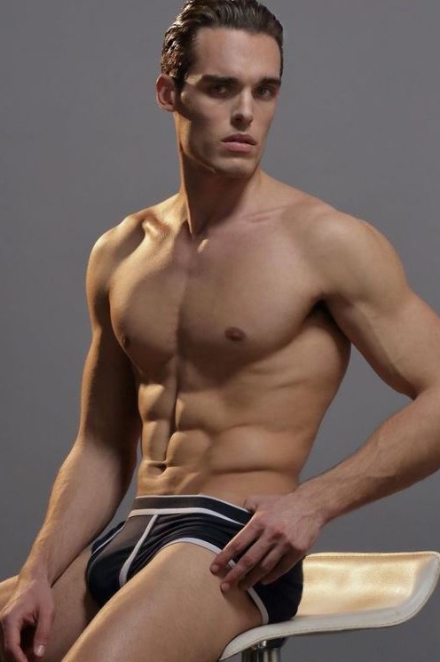 Antoine — Model & Host in Milano photo 10