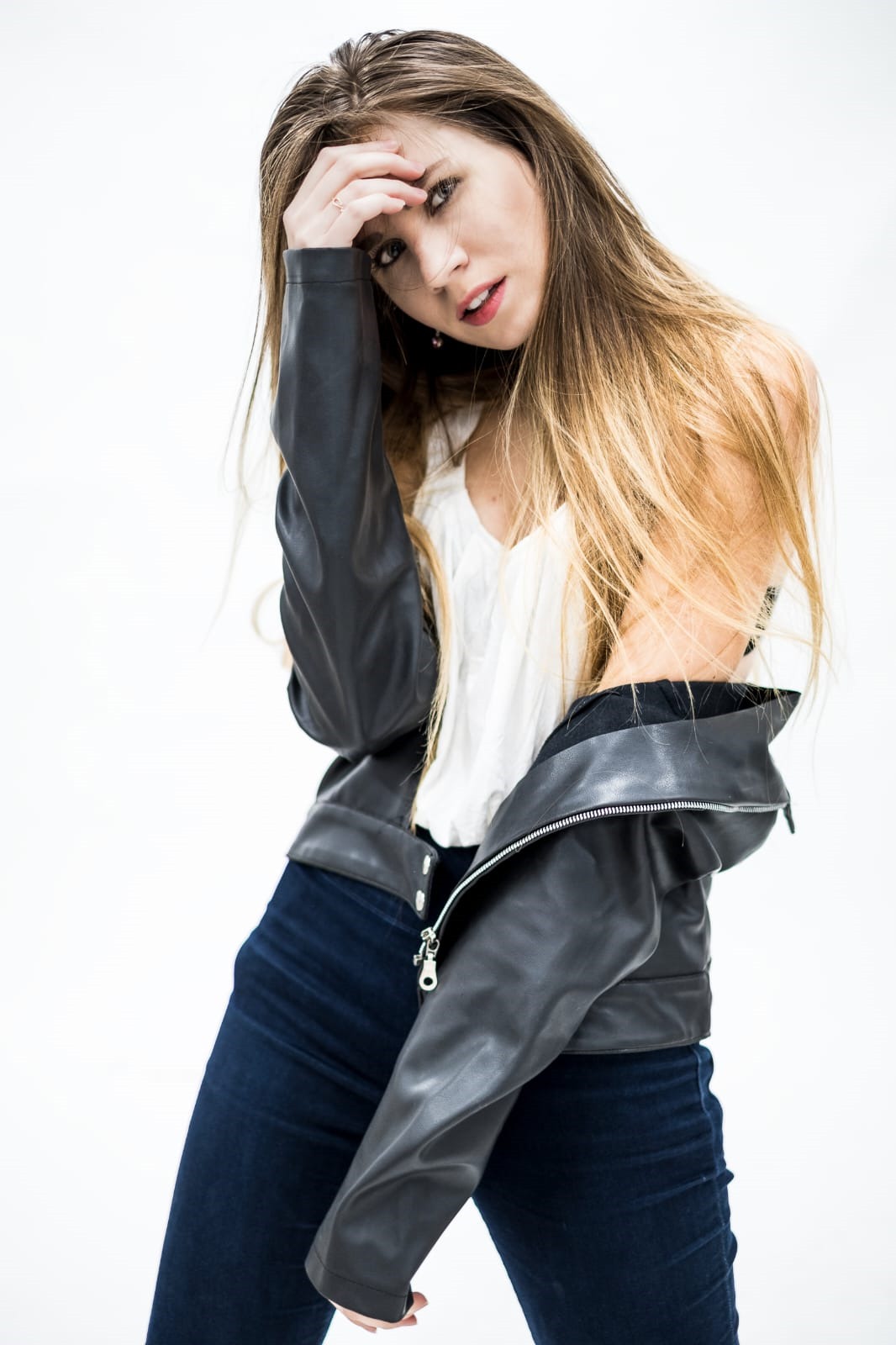 Julia — Model & Hostess in Chișinău photo 12