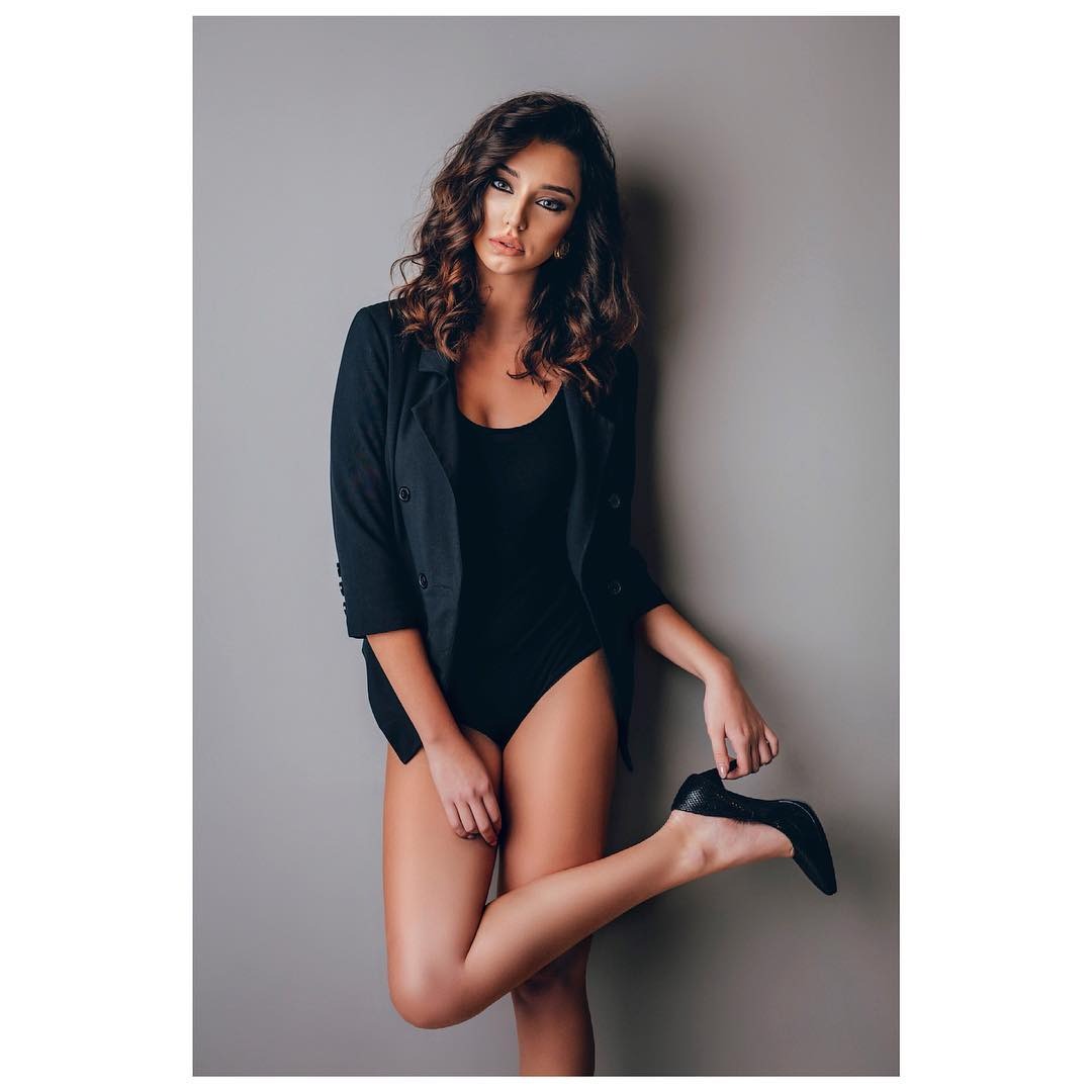 Antonietta — Model & Hostess in Napoli photo 2
