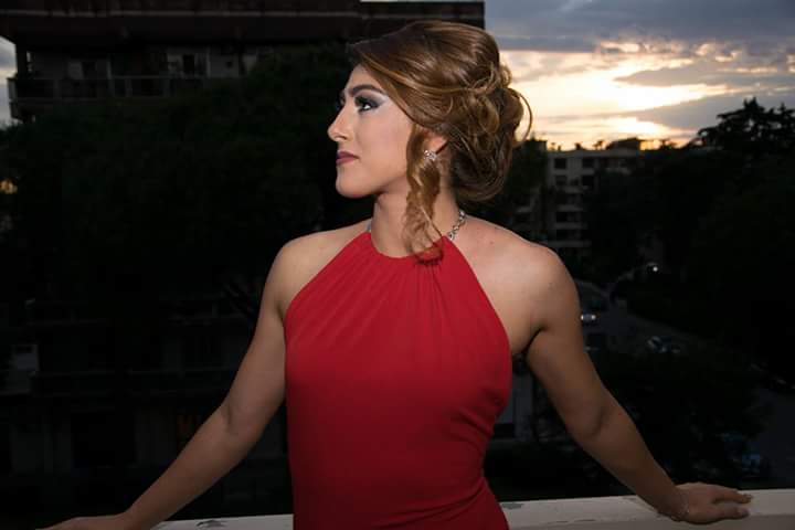Roberta Saul — Model & Hostess in Genova photo 1