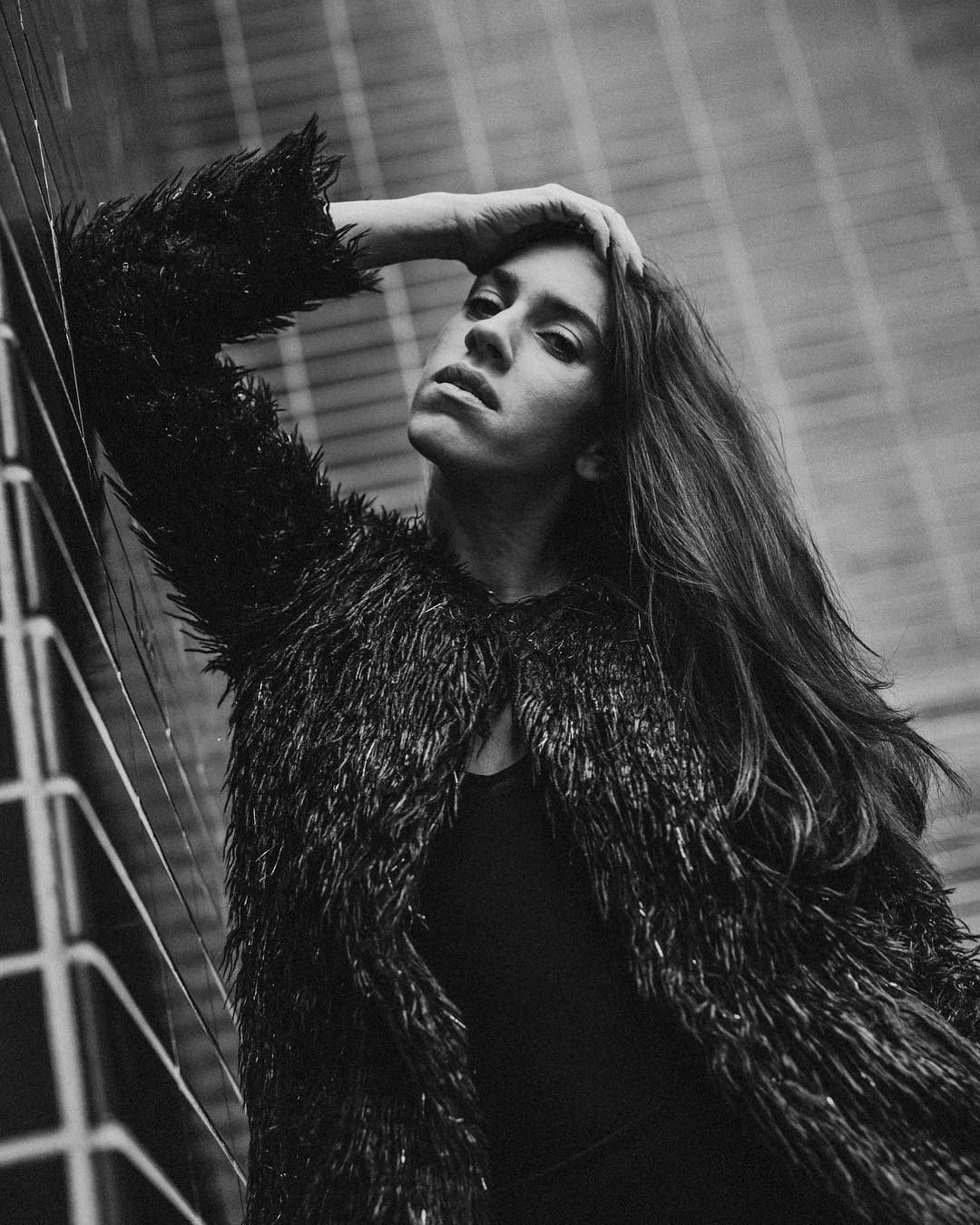 Denisa — Model & Hostess in Praha photo 7