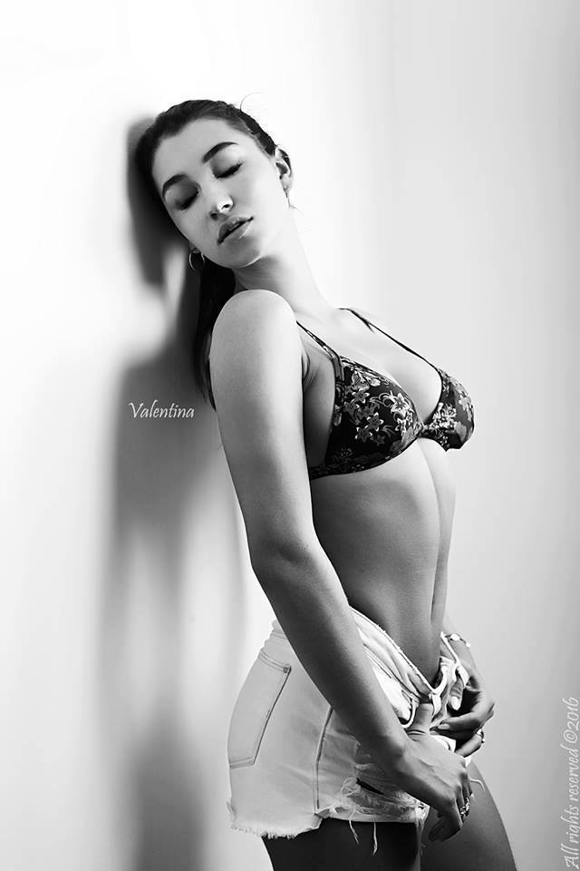Valentina — Model & Hostess in Paris photo 13