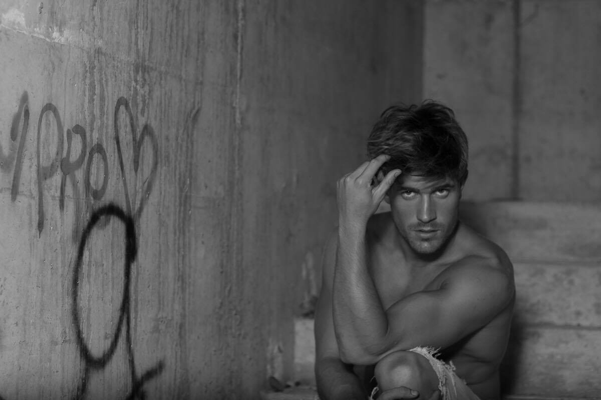 Hugo — Model & Host in Valencia photo 1