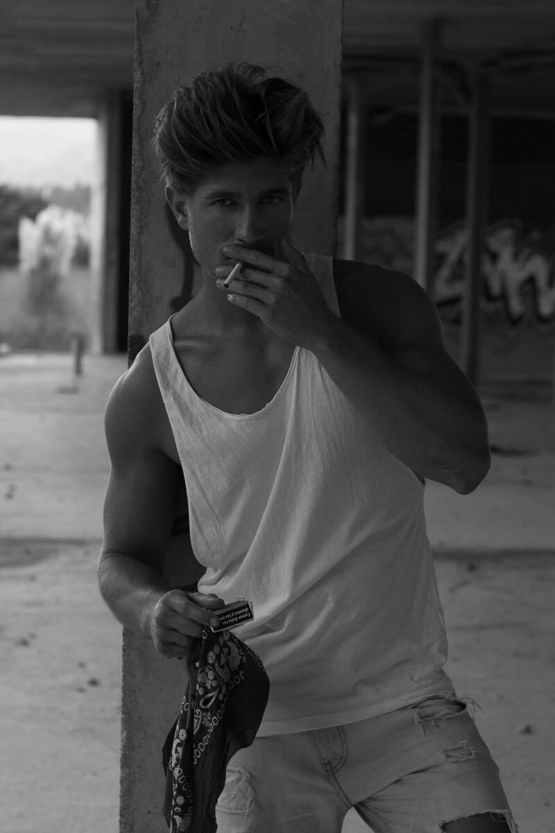 Hugo — Model & Host in Valencia photo 4
