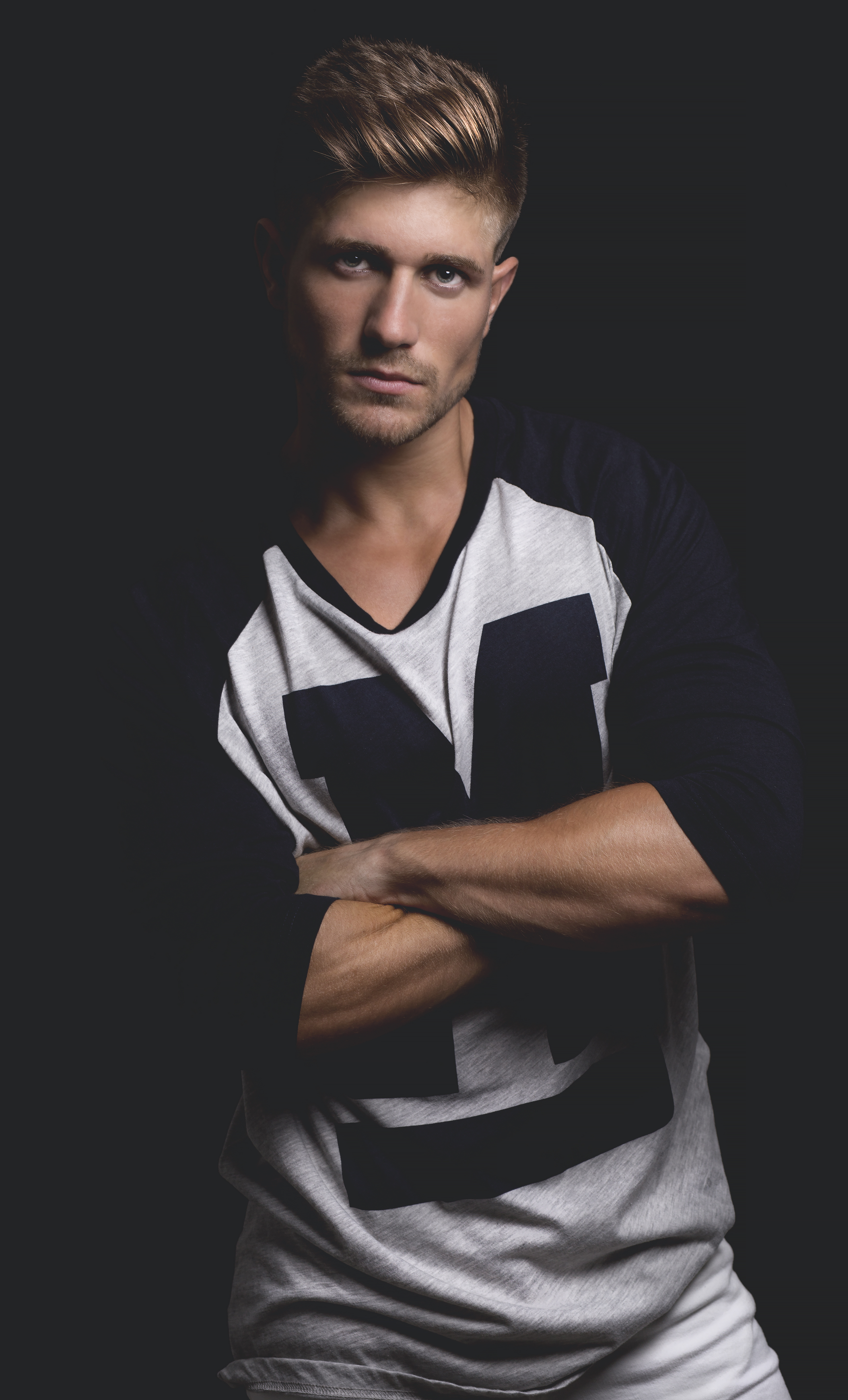 Hugo — Model & Host in Valencia photo 5