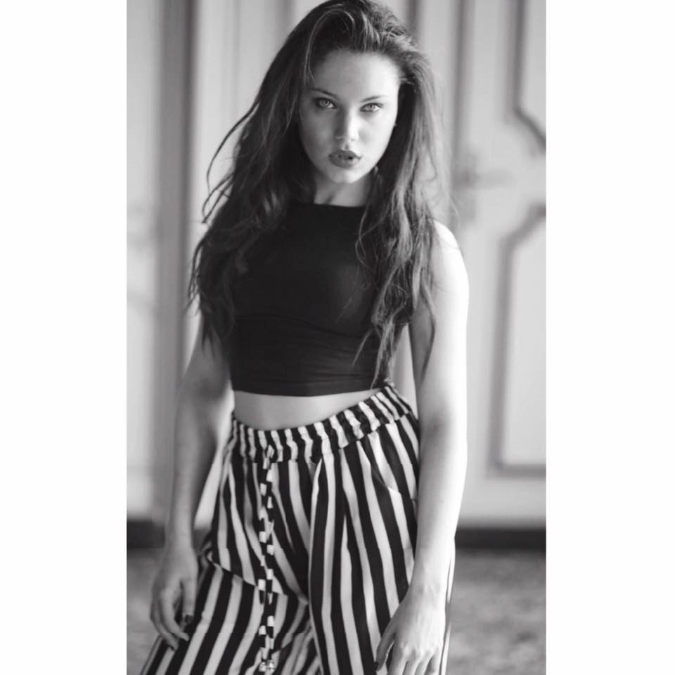 Giada — Model & Hostess in Genova photo 2
