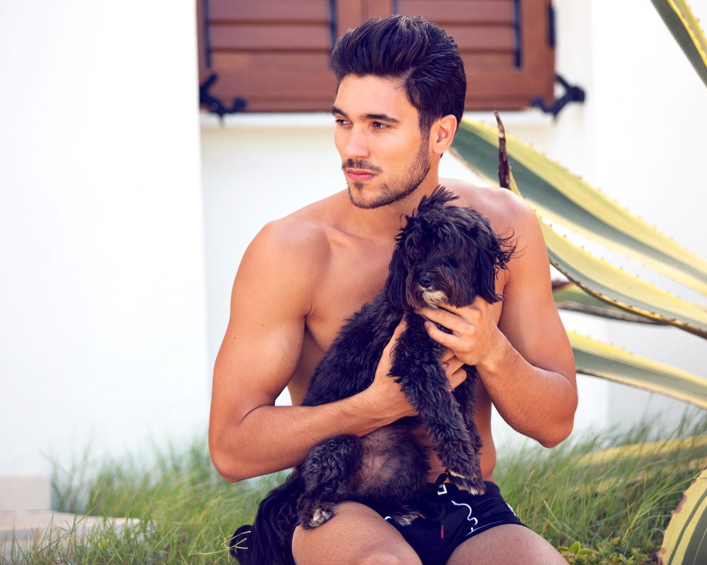 Daniel  — Model & Host in Valencia photo 9