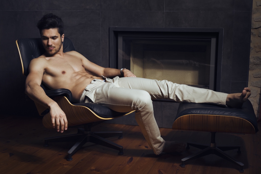 Daniel  — Model & Host in Valencia photo 13